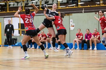 Bild 160 - wBJ SV Henstedt Ulzburg - HSG Holstein Kiel/Kronshagen : Ergebnis: 30:28